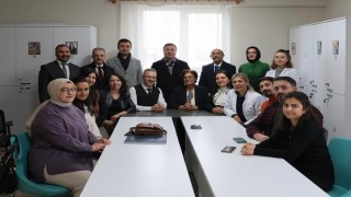 Vali Aydoğdu, öğretmenlerin emeklerine teşekkür etti