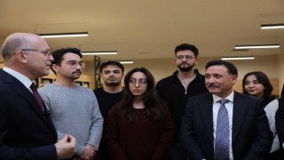 Vali Çiçek, Şehir Hastanesine açılacak Hal Kütüphanesini inceledi