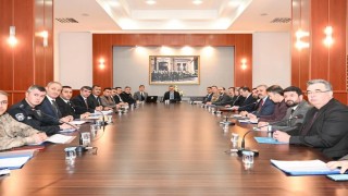 Vali Çiftçi başkanlığında ‘Palandöken zirvesi