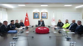 Vali Hacıbektaşoğlu başkanlığında güvenlik toplantısı yapıldı