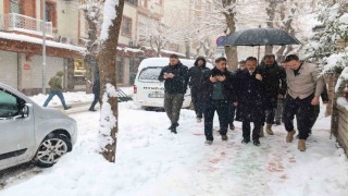 Vali Kızılkaya: Karla mücadelede tüm ekipler seferber edildi