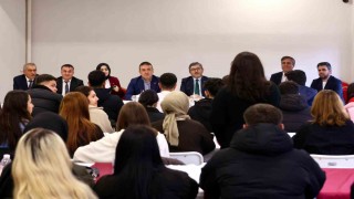 Vali Sözer Gölpazarı MYOda öğrencilerle bir araya geldi