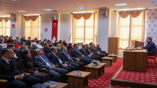Vali Sözer, Kariyerim Mülkiye etkinliğinde üniversite öğrencilerle buluştu