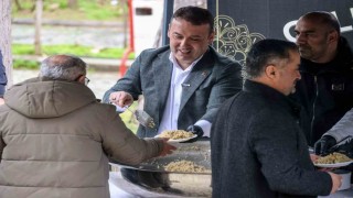 Vali Sözer Şeyh Edebali Türbesinde şifalı pilav ikramına katıldı