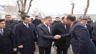 Vali Taşolar, görevine başladı