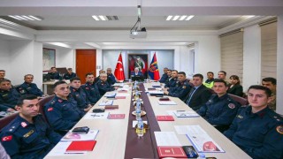 Vali Turan jandarmadan brifing aldı