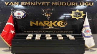 Vanda 13 kilo metamfetamin ele geçirildi