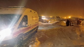 Vanda hasta ve mahsur kalanlar belediyenin çabasıyla kurtarıldı