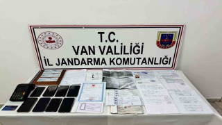 Vanda ‘tefecilik operasyonu: 8 gözaltı