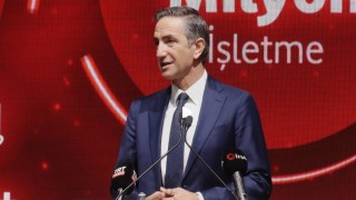 Vodafone Türkiye CEOsu Aksoy: 1 Nisan itibarıyla 5Gyi müşterilerimize ulaştıracağız