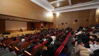 Yahya Kaptan, Dilovasında anıldı
