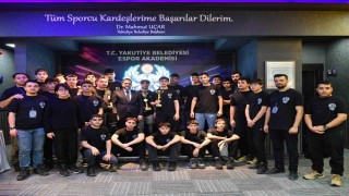 Yakutiye Belediyesi Espor akademisi liseler arası FIFA26 Espor turnuvasına gençlerden büyük ilgi