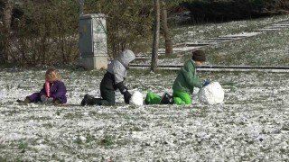 Yalova yeni yılı karla karşıladı