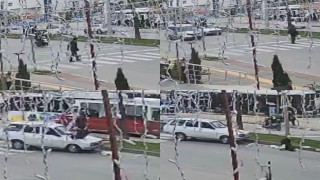 Yaya geçidinden geçerken otomobil çarptı: O anlar kamerada