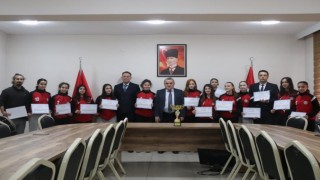 Yıldız Kızlar Voleybol İl Birincisi şampiyonu oldular