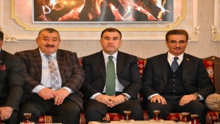 Yıllardır bitirilemeyen Bayburt-Gümüşhane Havalimanı için iki ilin valisi bir araya geldi: 2026da tamamlanması hedefleniyor