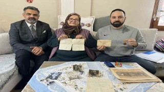 Yüzünü görüp, sesini duymadığı şehit babasının kendisi için yazdığı 75 yıllık mektubu yıllardır saklıyor