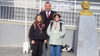 Zafer İlkokulu il düzeyindeki başarılarıyla Altıntaşın gururu oldu