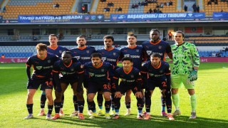 Ziraat Türkiye Kupası: RAMS Başakşehir: 0 - Boluspor: 0 (Maç devam ediyor)