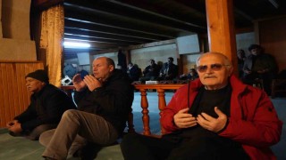 6 Şubat depremlerinde hayatını kaybedenler Bayburtta dualarla anıldı