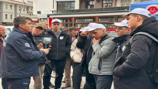 6 Şubat depremlerinde hayatını kaybedenler Uşakta dualarla anıldı