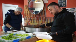 6 Şubat depremlerinde hayatları değişti: 15 saniye farkla kurtulan çiğköfteci kardeşlerin umut dolu yaşamı