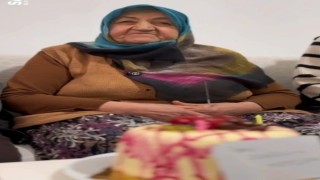74 yaşında ilk defa doğum günü kutladı