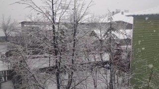 Adana Tufanbeylide kar yağışı etkili oldu