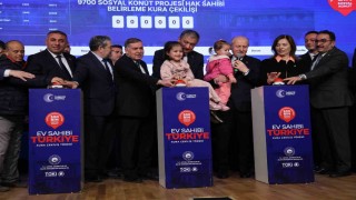 Adanada Yüzyılın Konut Projesinin kuraları çekildi