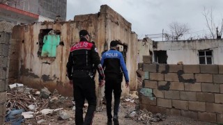 Adıyaman genelinde metruk binaların yıkım süreci sürüyor