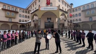 Ağrıda okullarda Ramazan ilahileri yankılanıyor