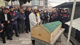 Akranı tarafından öldürülen 16 yaşındaki çocuk defnedildi