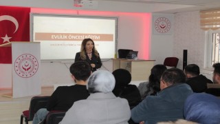 Aksarayda genç çiftlere evlilik öncesi eğitim veriliyor