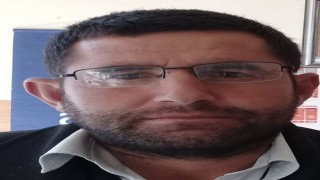 Aksarayda uçan çatının altında kalan adam ağır yaralandı