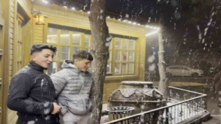 Aksarayın Güzelyurt ilçesinde kar yağışı etkili oluyor