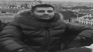 Alanyada otomobilin çarptığı motosikletli hastanede hayatını kaybetti