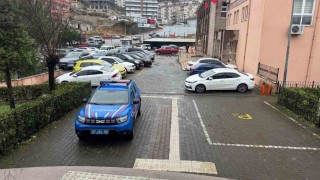Alaplıda bir araçta 200 bin adet boş makaron yakalandı