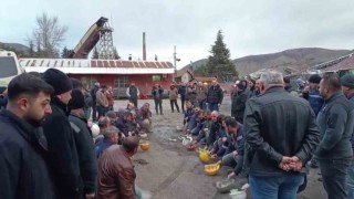 Amasyada maden işçileri maaşlarını alamadıkları gerekçesiyle iş durdurma kararı aldı