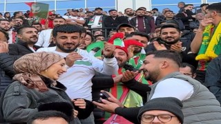 Amed Sportif Faaliyetler maçı öncesi tribünde sürpriz teklif