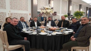 Anahtar Partisi Denizli İl Başkanı Sarun İdmanyurdunun iftar yemeğine katıldı