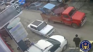 Ankarada çalıntı araçları presleyerek yok eden 8 şüpheli yakalandı