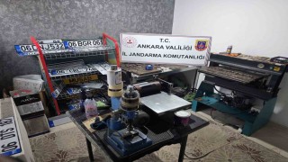Ankarada resmi belgede sahtecilik yapan şahıs gözaltına alındı