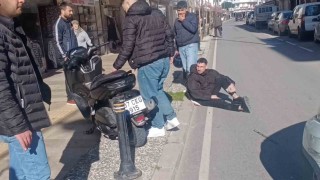 Antalyada 100 metre arayla motosikletlileri yola savuran iki kaza: 1 yaralı