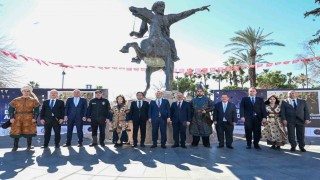 Antalyada 819. fetih ve 96. yıl coşkusu