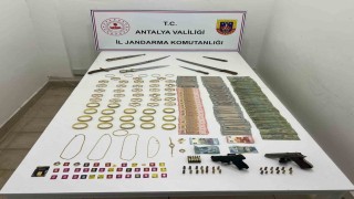 Antalyada sahte altın operasyonu