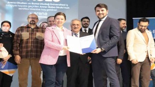 Arena Anne-Baba Okulunda sertifika heyecanı