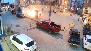 Artvinde cami önünde atılan havai fişekler korku ve paniğe neden oldu