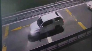 Artvinin CHPli Belediye Başkan Yardımcısı resmi aracı alkollü kullanırken jandarmaya yakalandı