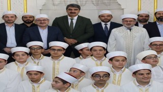 Aşkalede 25 genç hafız icazetini aldı