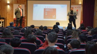 Asrın felaketinin yıl dönümünde öğrencilere deprem eğitimi